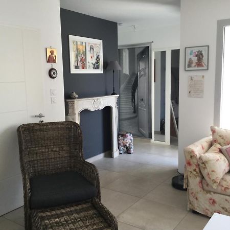 Chez Flos Dompierre-sur-Mer Exterior photo